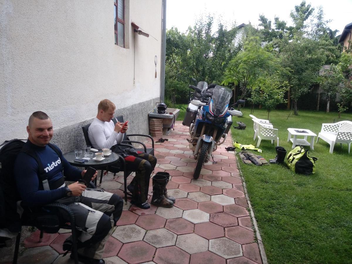 Bus Station Hostel Πέγια Εξωτερικό φωτογραφία