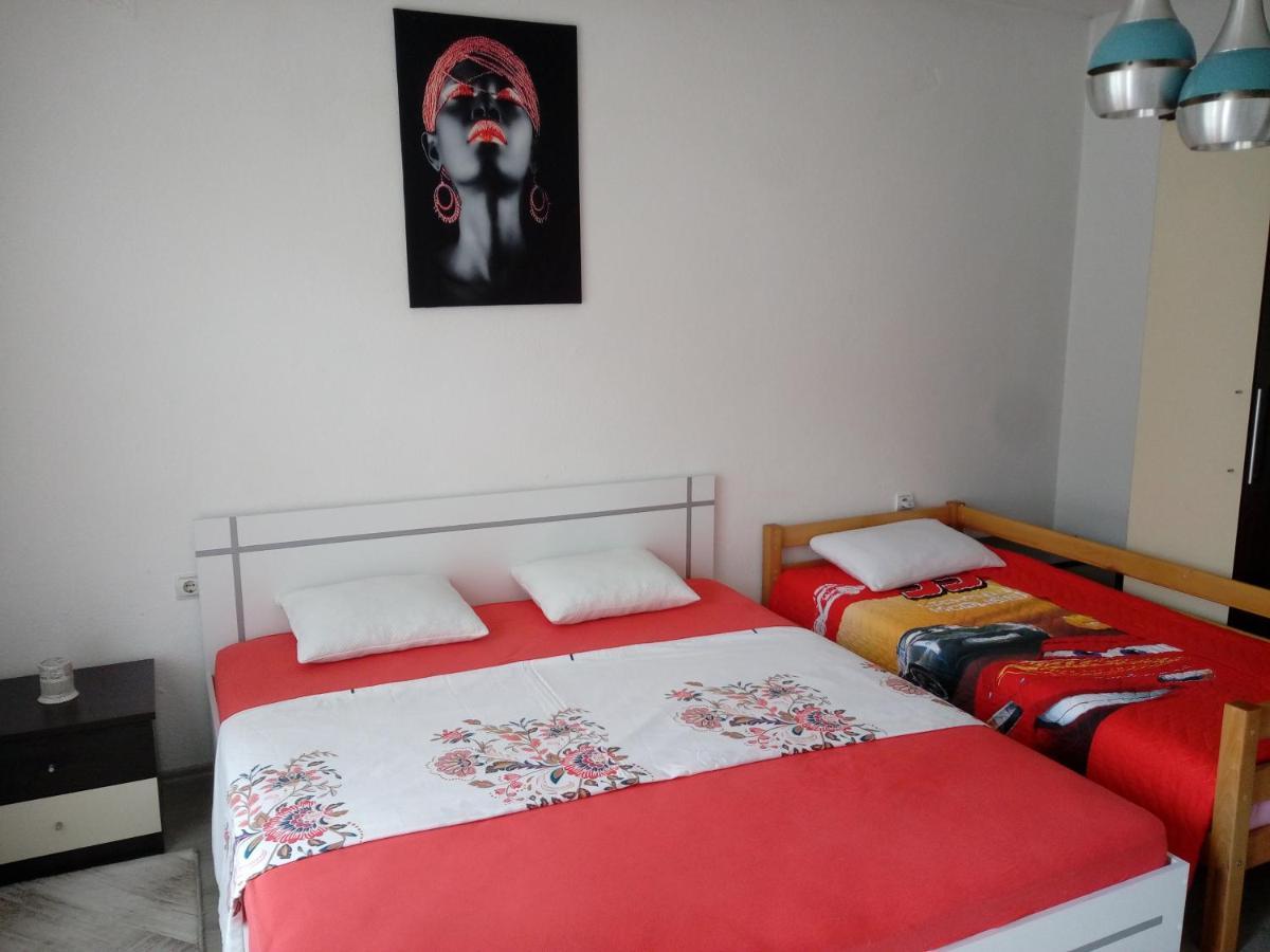 Bus Station Hostel Πέγια Εξωτερικό φωτογραφία