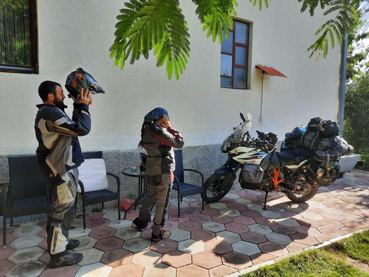 Bus Station Hostel Πέγια Εξωτερικό φωτογραφία