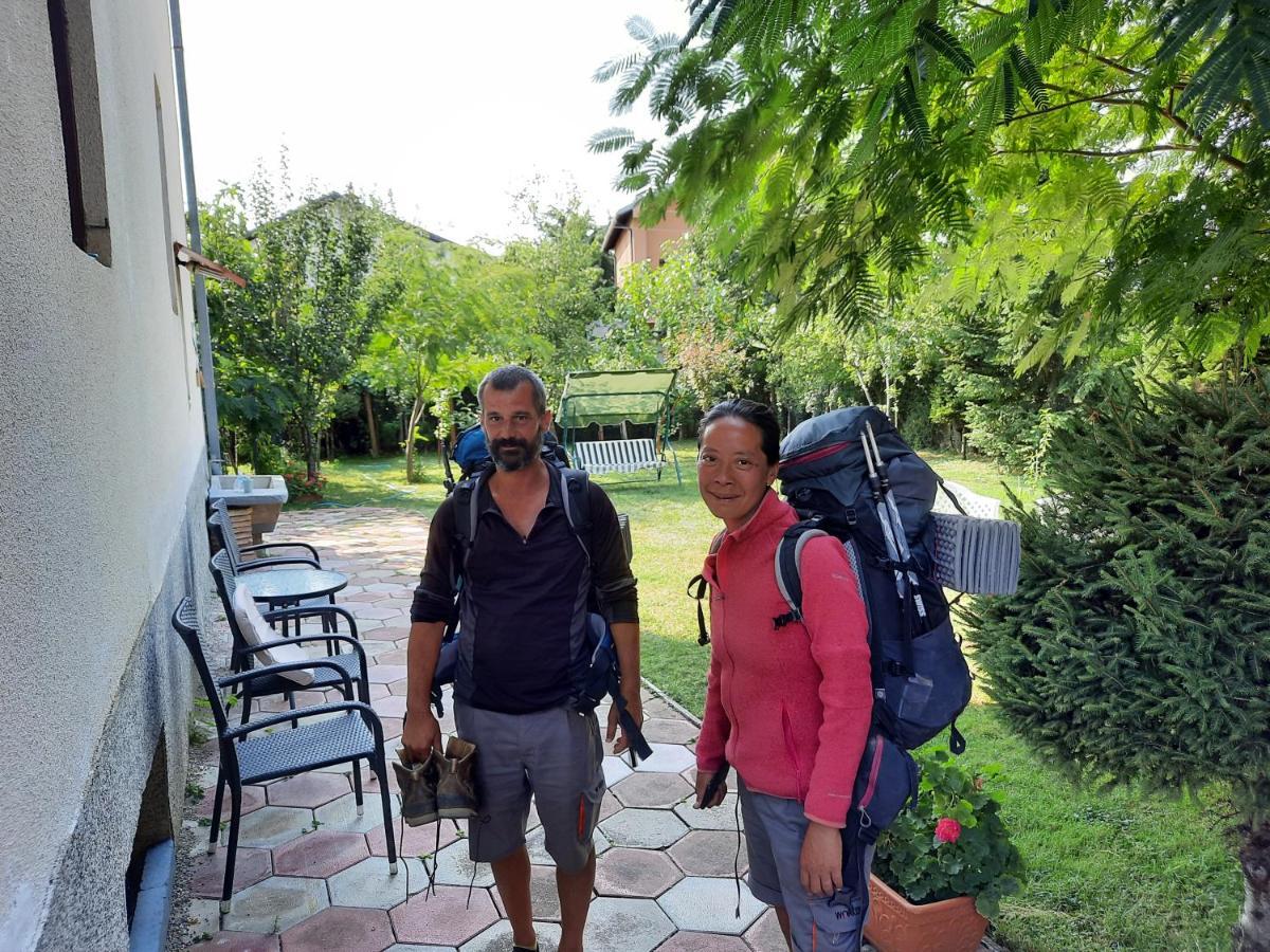 Bus Station Hostel Πέγια Εξωτερικό φωτογραφία