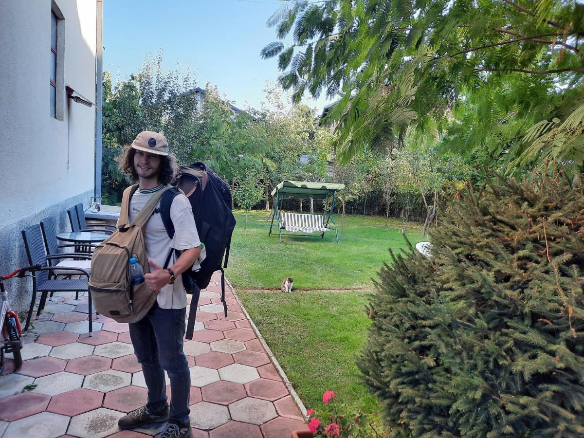 Bus Station Hostel Πέγια Εξωτερικό φωτογραφία