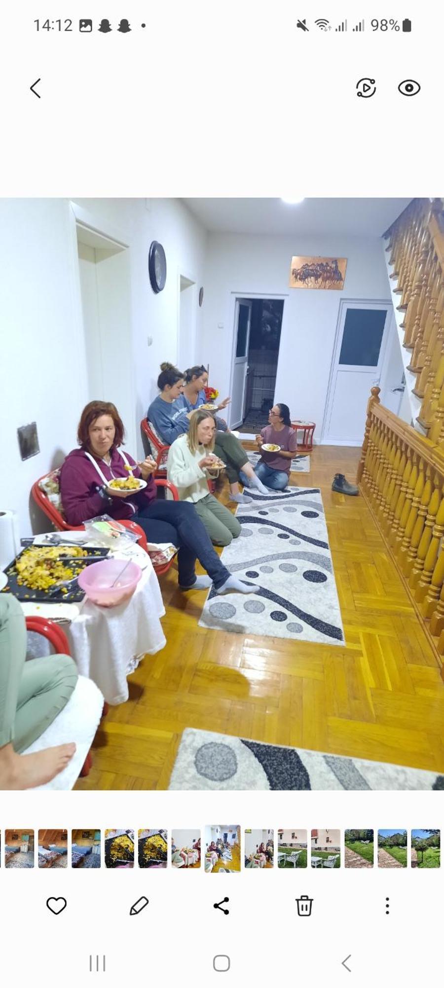 Bus Station Hostel Πέγια Εξωτερικό φωτογραφία