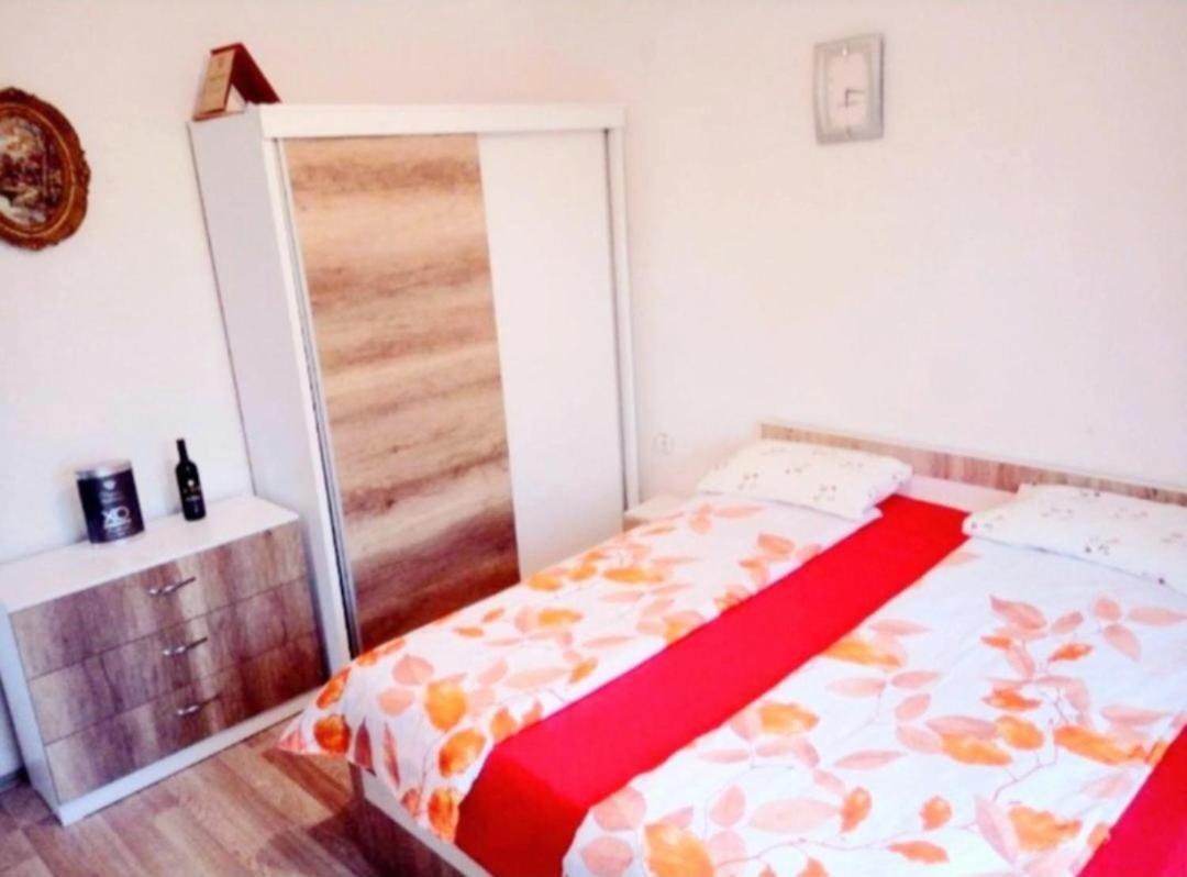 Bus Station Hostel Πέγια Εξωτερικό φωτογραφία